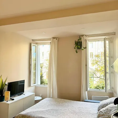 Malibu Central, Lumineux Et Confortable * Йер
